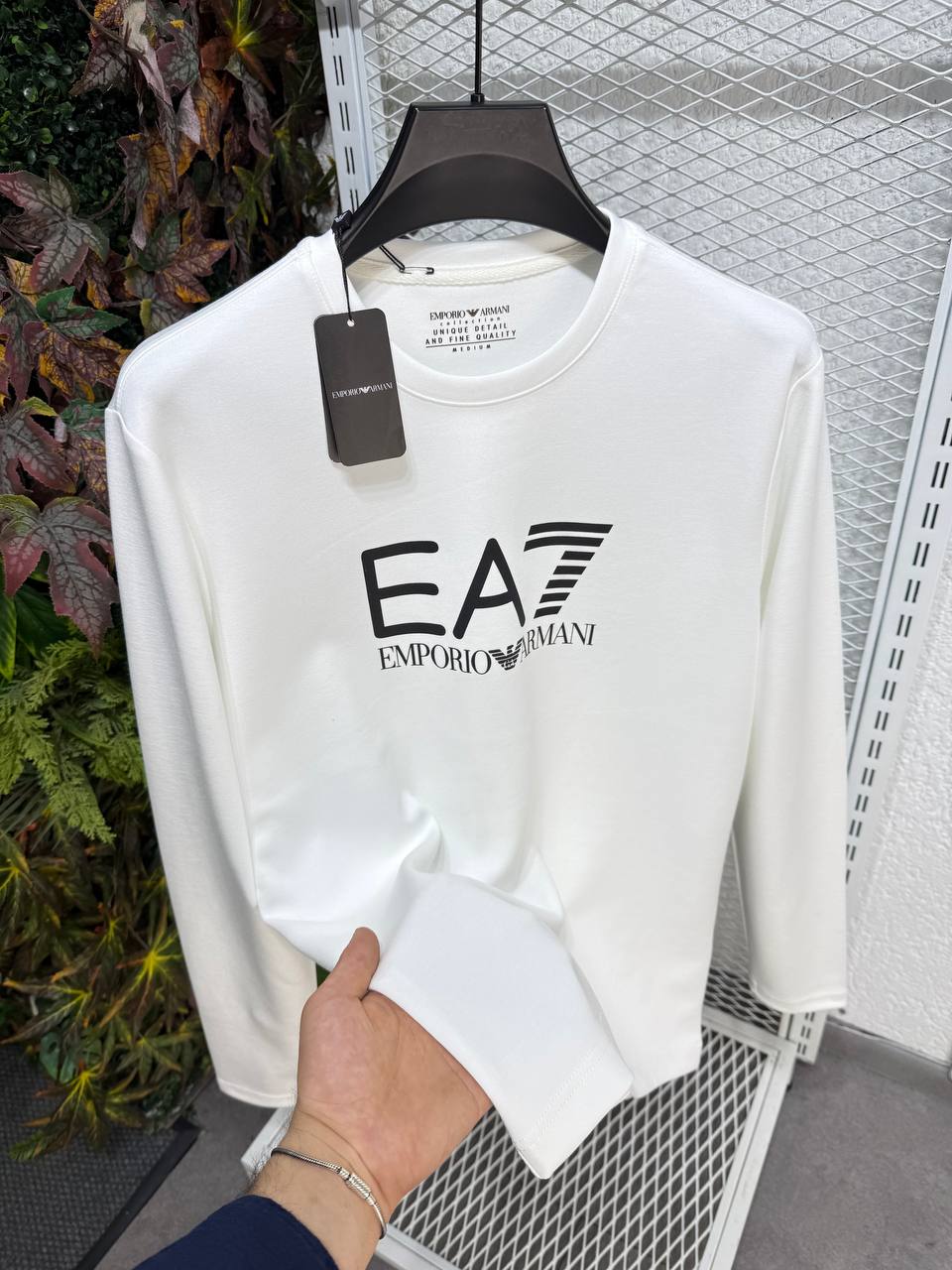 Emporio Armani EA7 Erkek Beyaz Bisiklet Yaka Logo Sweatshirt